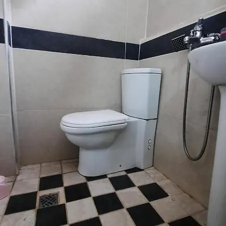 דירה Lovely Apt.1-7 *