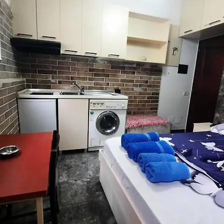 Lovely Apt.1-7 *